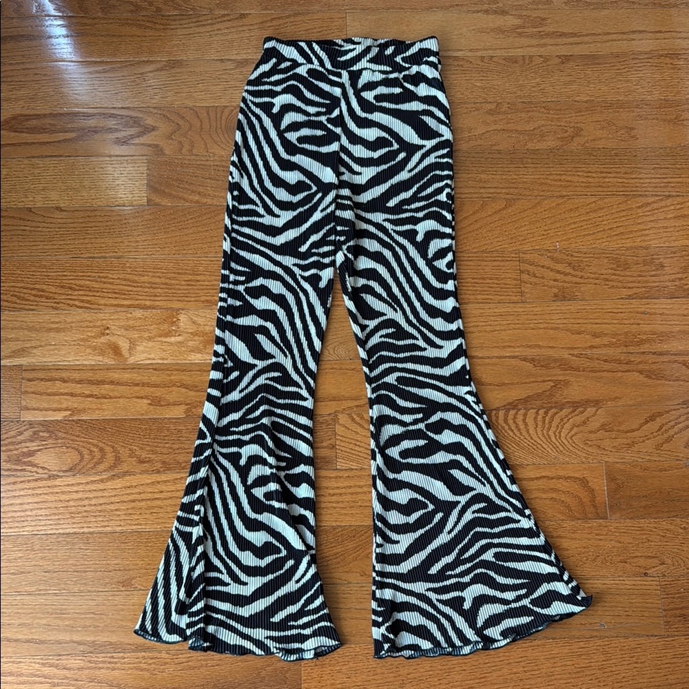 ASOS Zebra Print Flared Pant, US 00 petite
